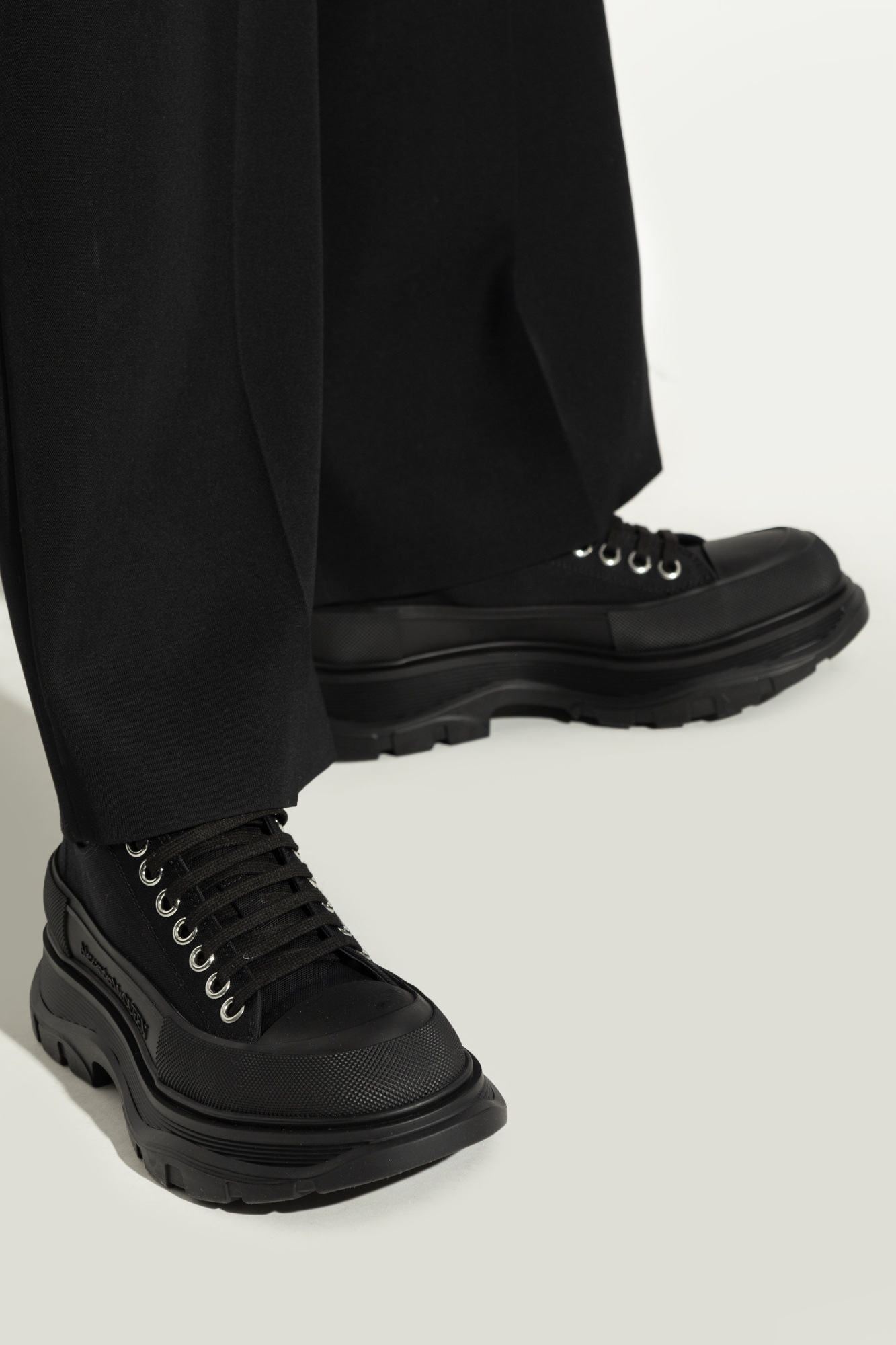 スニーカー alexander mcqueen SNEAKER (697072W4AAQ 1000) eCom-697103WIFTJ9071_F.jpg?v=2